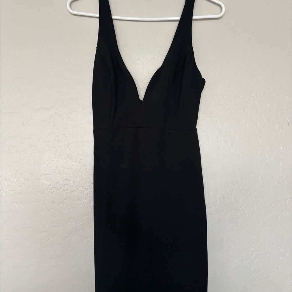 Lulus V-Wire Black cocktail dress - Size Large